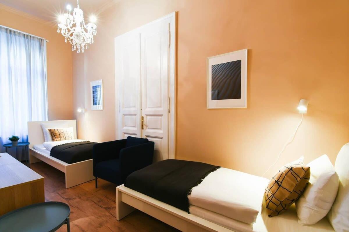 Very Central Very Spacious New Home Budapest Exterior photo